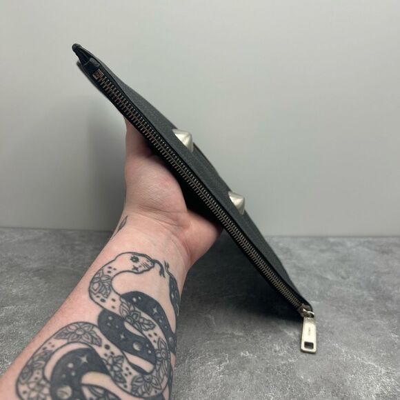 Fendi Faces Black Zip Leather Clutch Bag Mens Unisex 2016 Fall/Winter - Picture 5 of 16